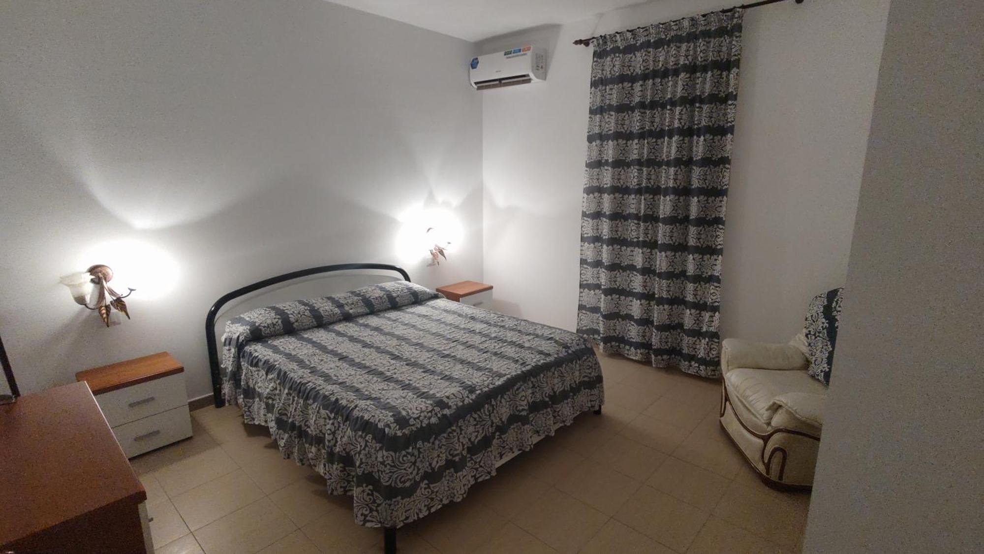 Lo Zodiaco Aparthotel Lampedusa Bagian luar foto